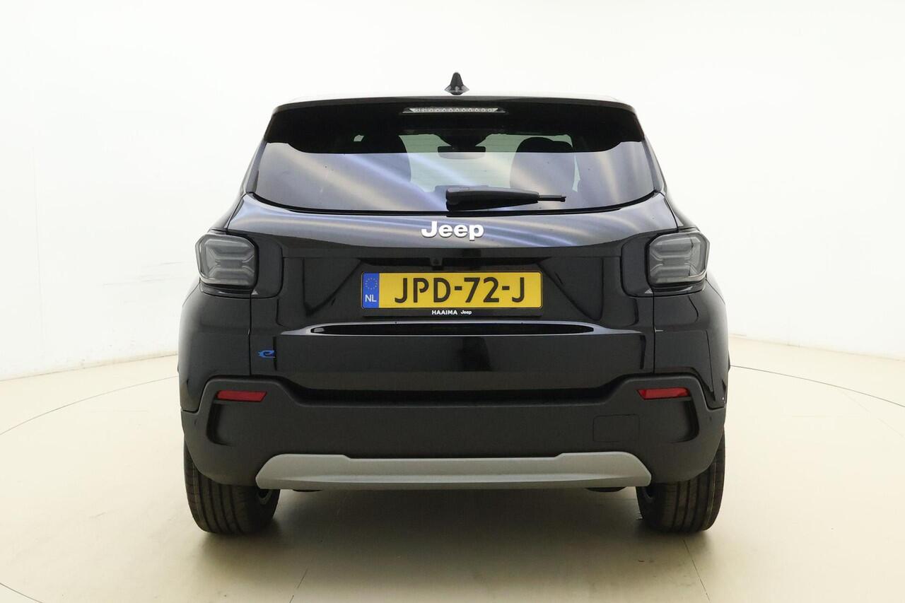 Jeep Avenger Summit 54 kWh | Panoramschisch schuif/ kanteldak | Stoel & Stuurverwarming | Navigatie | Electrische achterklep | Camera | Keyless