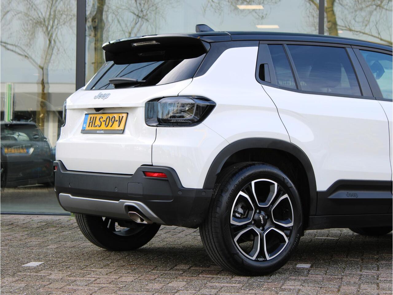 Jeep Avenger 1.2 e-Hybrid Summit Automaat | Navi / Camera / Climate