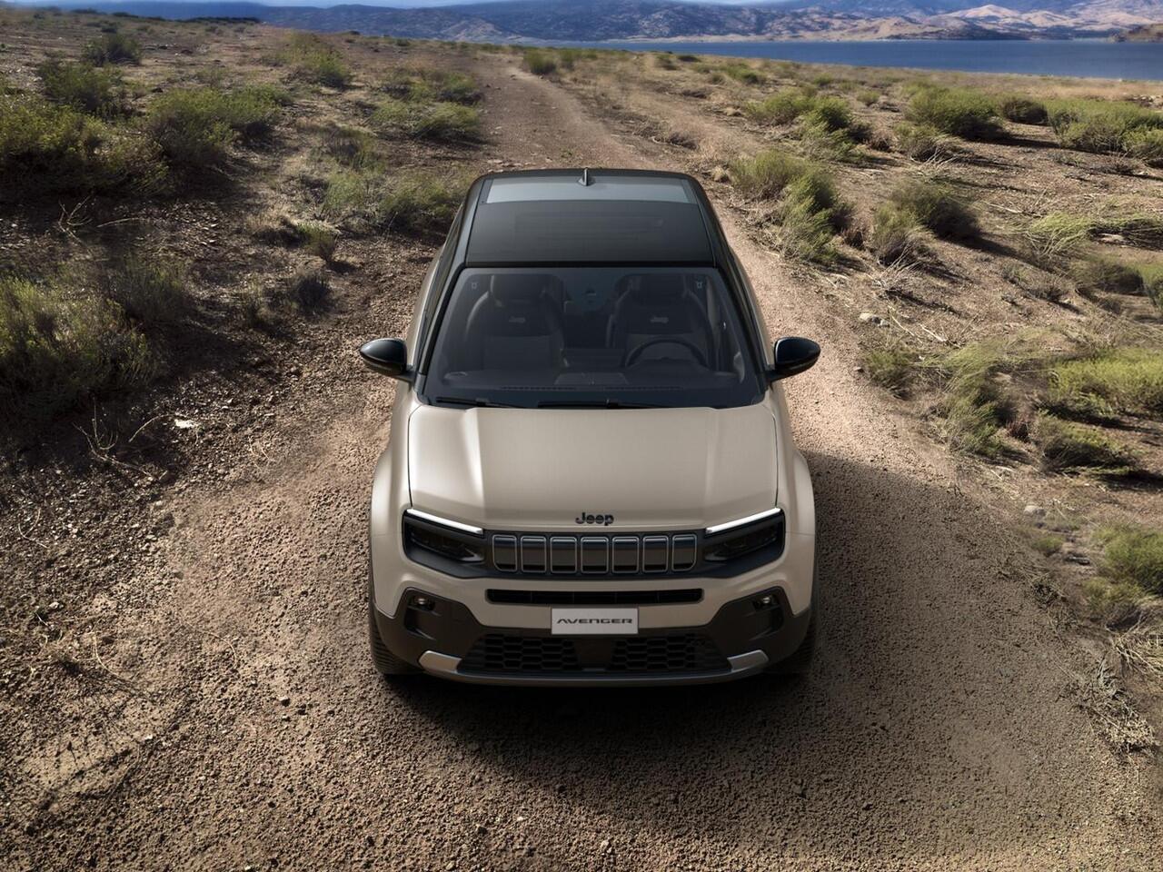 Jeep Avenger Black Edition 54 kWh | Schuif/Kanteldak | Winter Pack | Infotainment&Convenience Pack | Bicolore