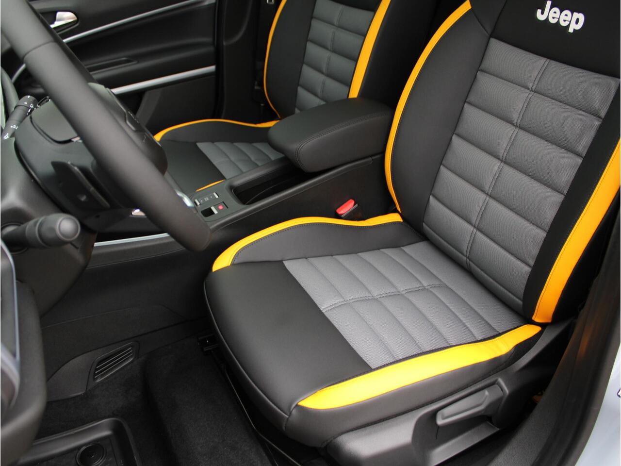 Jeep Avenger 1.2T 4xe The North Face VOORRAAD KORTING