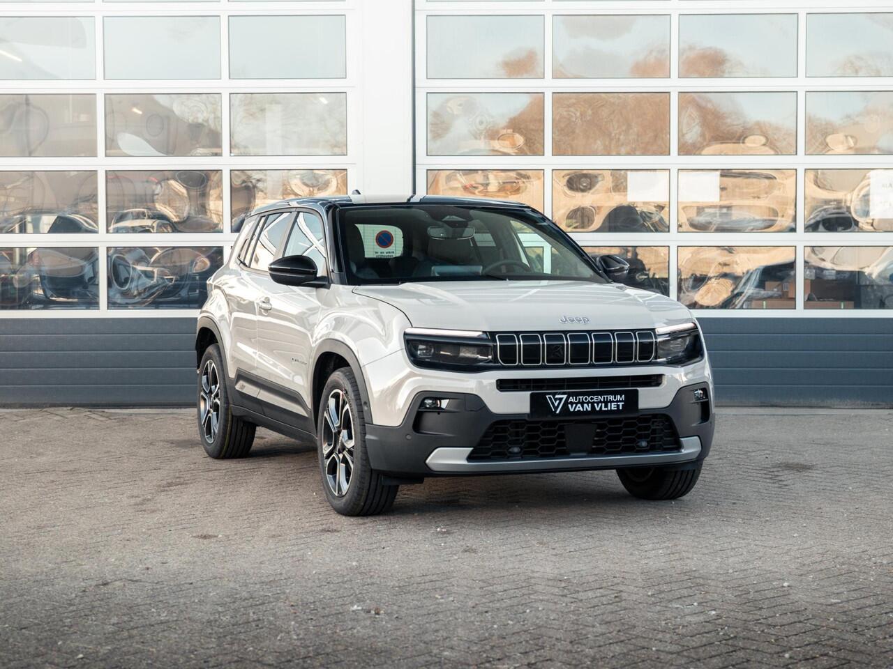 Jeep Avenger Summit 54 kWh | Uit voorraad leverbaar | Schuif/Kanteldak | Winter Pack | Infotainment&Convenience Pack | Warmtepomp