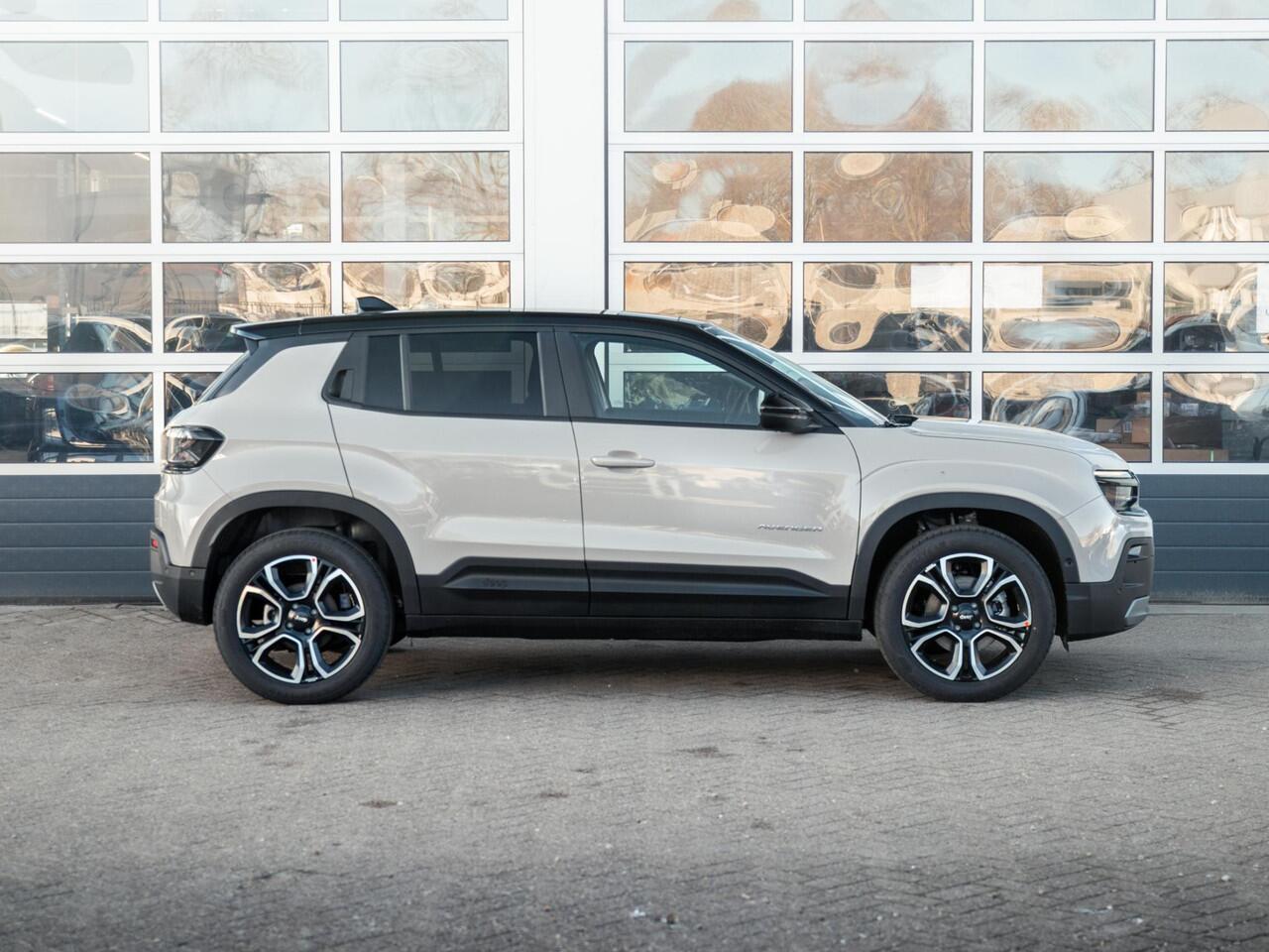 Jeep Avenger Summit 54 kWh | Uit voorraad leverbaar | Schuif/Kanteldak | Winter Pack | Infotainment&Convenience Pack | Warmtepomp