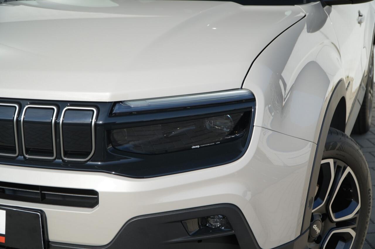 Jeep Avenger 1.2 e-Hybrid Summit | Navi | JBL | Camera | Winter | 18"