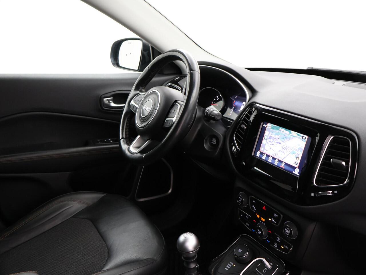 Jeep COMPASS 2.0 MULTIJET DIESEL 4X4 LIMITED + 1900 KG TREKHAAK | APPLE CARPLAY