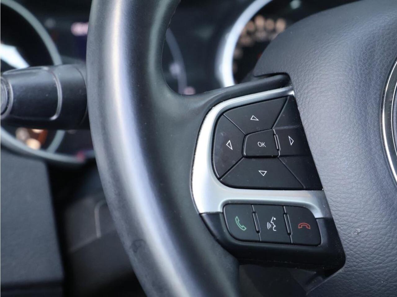 Jeep COMPASS 1.4 MultiAir Longitude | Navi | Apple Car Play | Cruise Control | Camera |