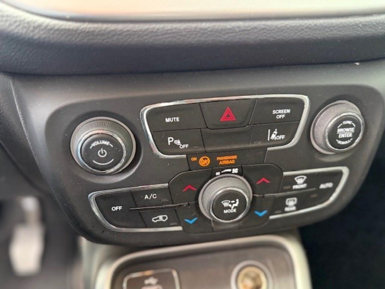 Jeep COMPASS 1.4 M.Air Longitude | Camera | Trekhaak