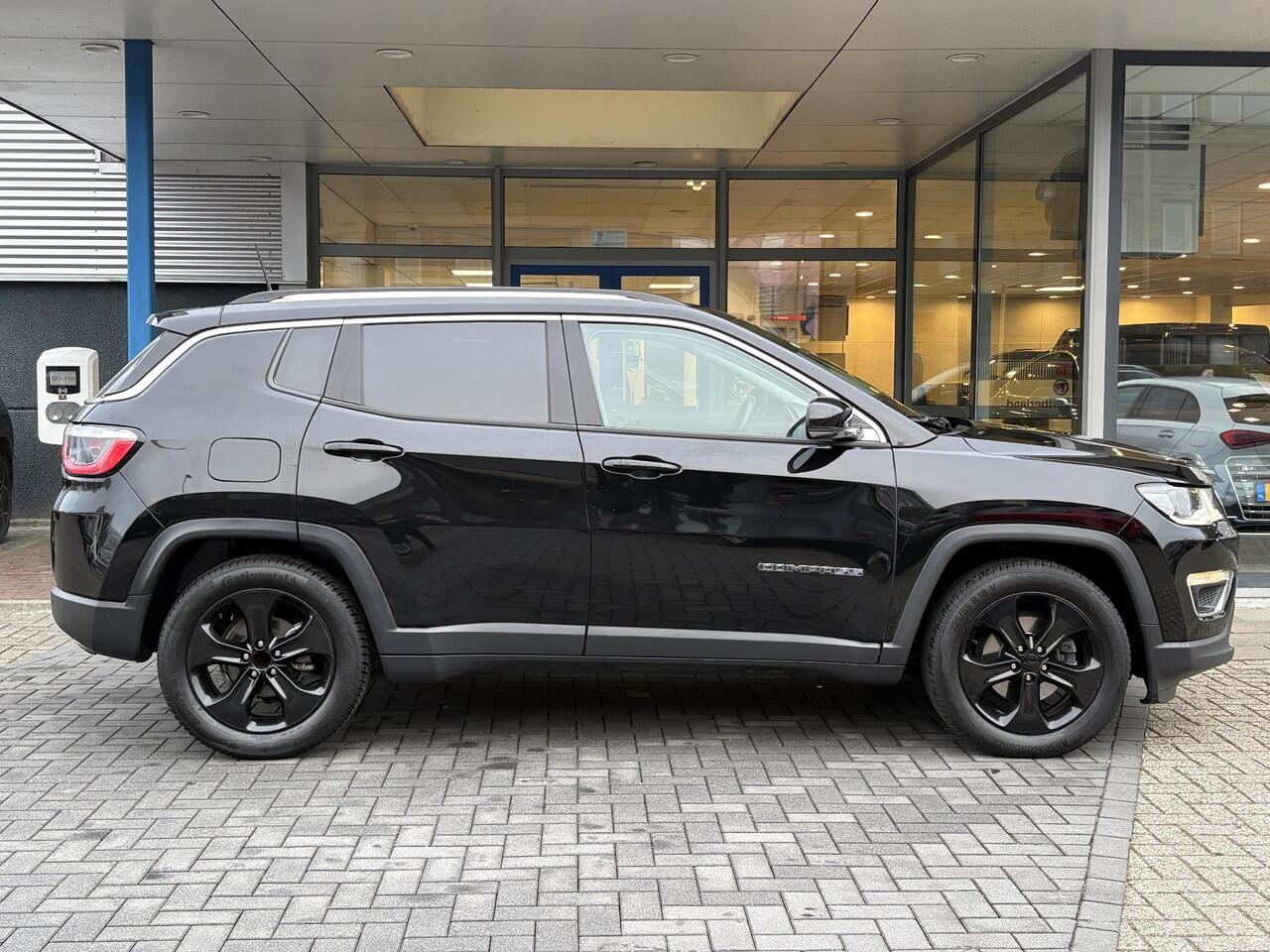 Jeep COMPASS 1.4 MultiAir Opening Edition Plus | Leder | Beats Audio | Stoel- & Stuurverwarming | Navigatie | Elek. Verstelbare Stoelen | Xenon |