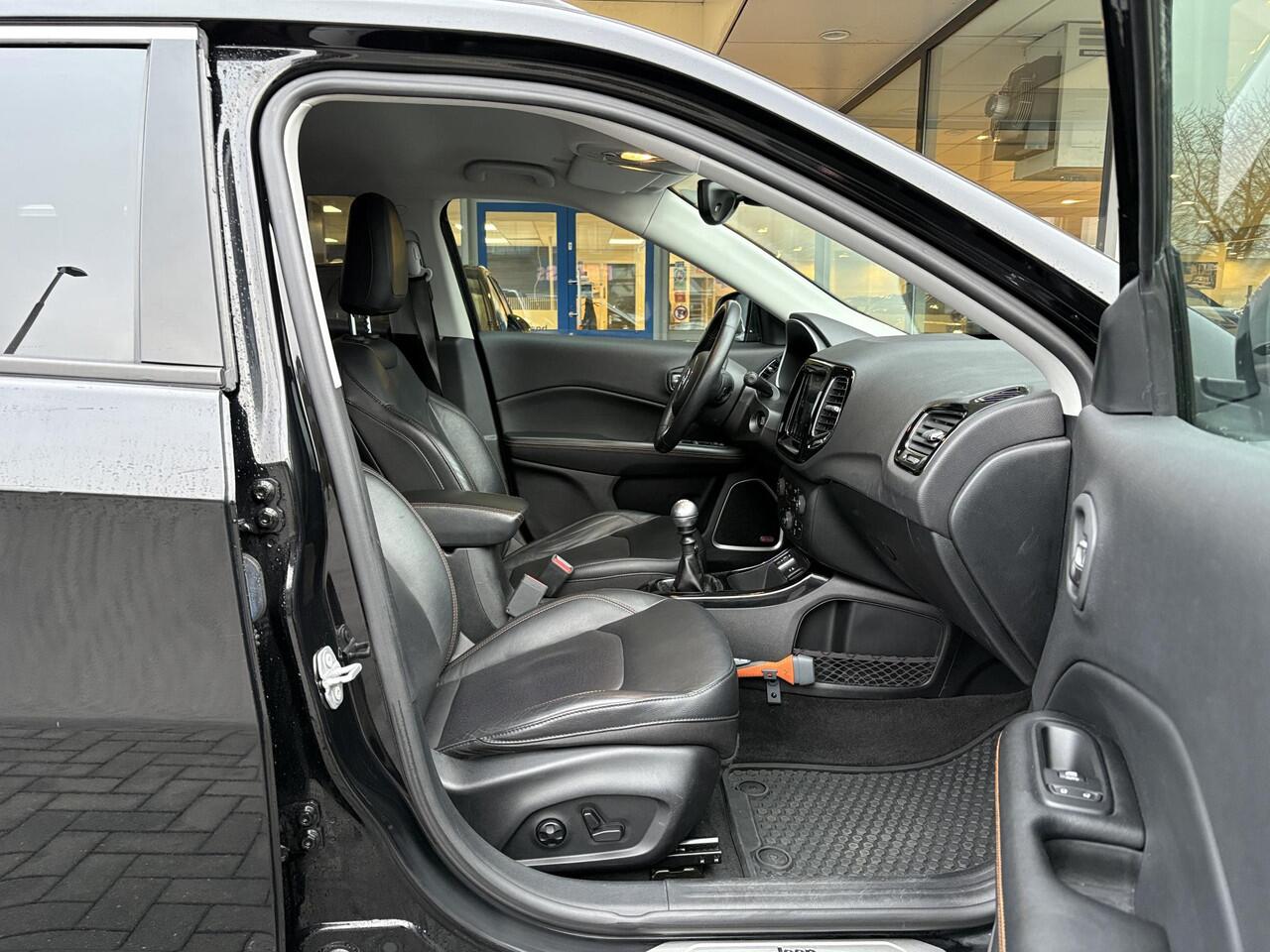 Jeep COMPASS 1.4 MultiAir Opening Edition Plus | Leder | Beats Audio | Stoel- & Stuurverwarming | Navigatie | Elek. Verstelbare Stoelen | Xenon |
