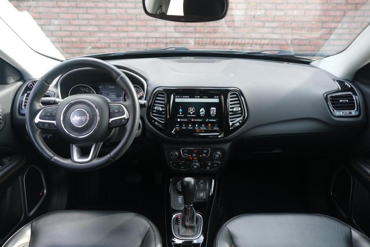 Jeep COMPASS 1.4 MultiAir 170pk 4x4 Aut. Limited | Navi | App Connect | Winter Pack | Leather Pack | Keyless | Beats Audio | Camera