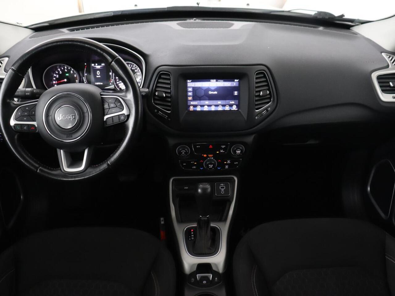 Jeep COMPASS 1.3T Longitude | Automaat | Trekhaak | Keyless | Carplay | Climate control | Parkeerhulp | Cruise control | DAB | Bluetooth