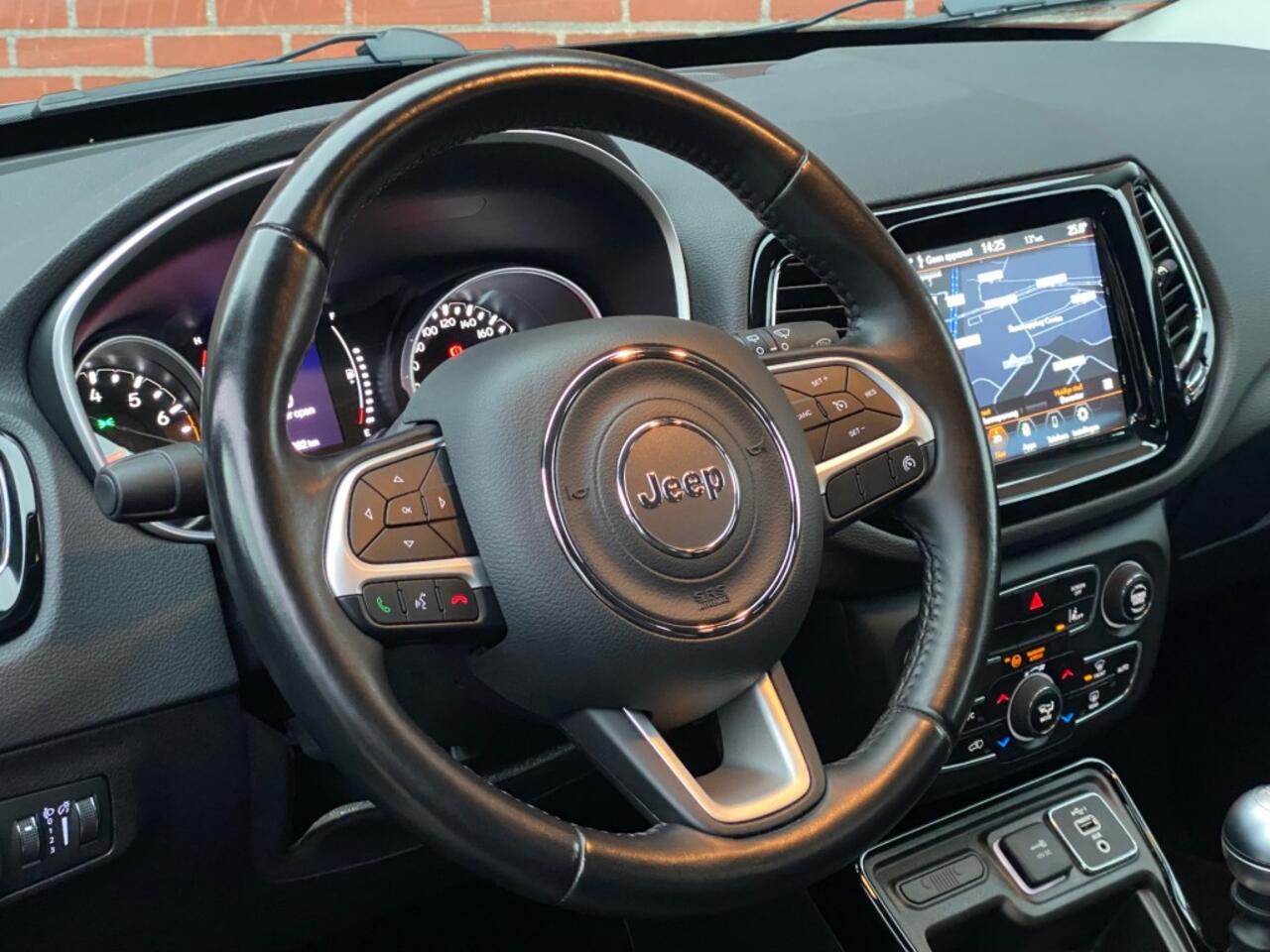 Jeep COMPASS 1.3T NIGHT EAGLE LED NAV CRUISE CAMERA CARPLAY PDC LMV