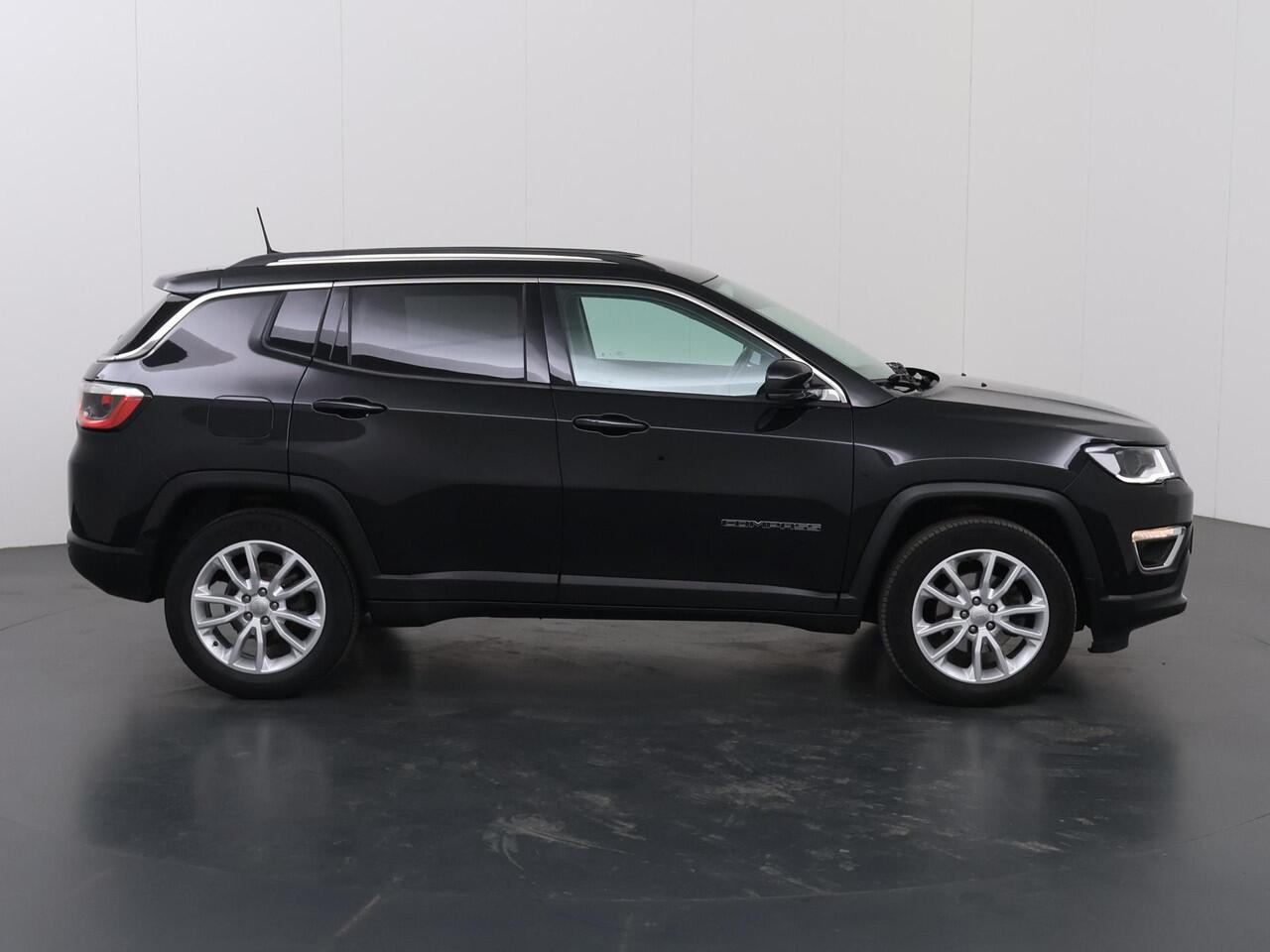 Jeep COMPASS 1.3T Limited | Trekhaak | Navigatie | Parkeercamera | Elek. Achterklep | Climate Control | Cruise Control | Premium Audio | Apple Carplay/Android Auto | Keyless Entry/Go |