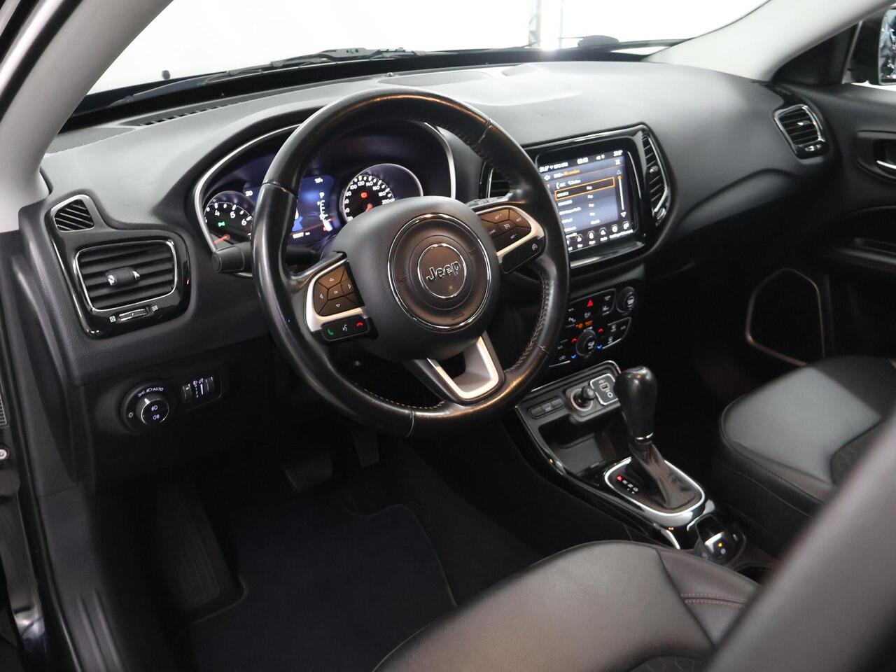 Jeep COMPASS 1.3T Limited | Trekhaak | Navigatie | Parkeercamera | Elek. Achterklep | Climate Control | Cruise Control | Premium Audio | Apple Carplay/Android Auto | Keyless Entry/Go |