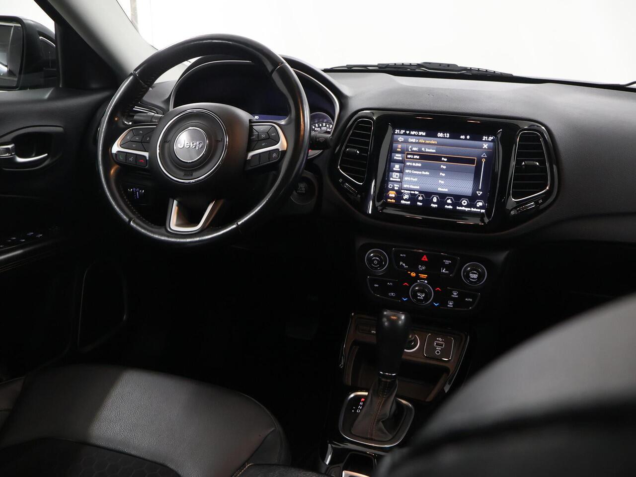 Jeep COMPASS 1.3T Limited | Trekhaak | Navigatie | Parkeercamera | Elek. Achterklep | Climate Control | Cruise Control | Premium Audio | Apple Carplay/Android Auto | Keyless Entry/Go |