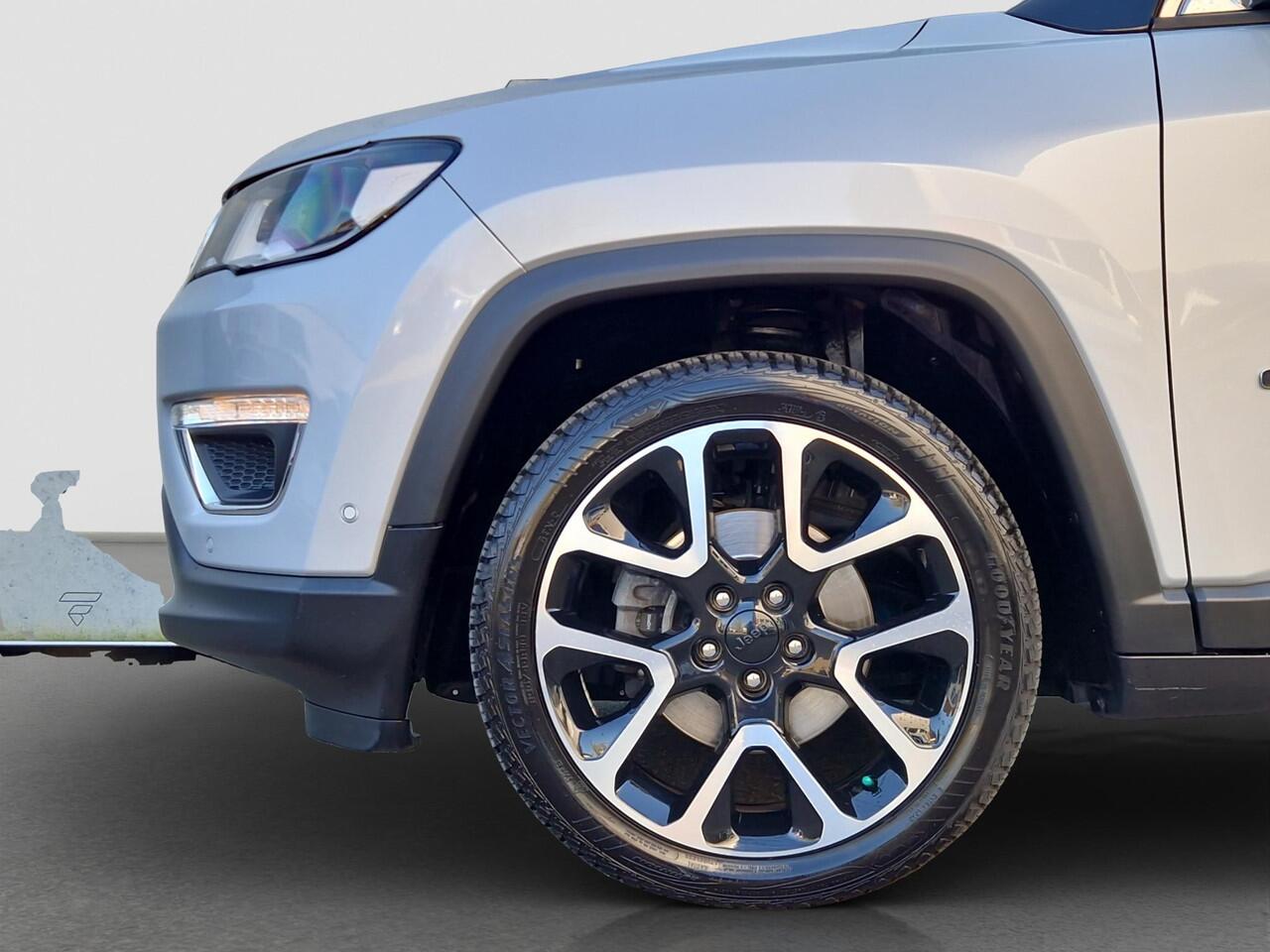 Jeep COMPASS 1.3T Limited Automaat | Trekhaak | BSD | DAB | Camera | Navi | Clima |