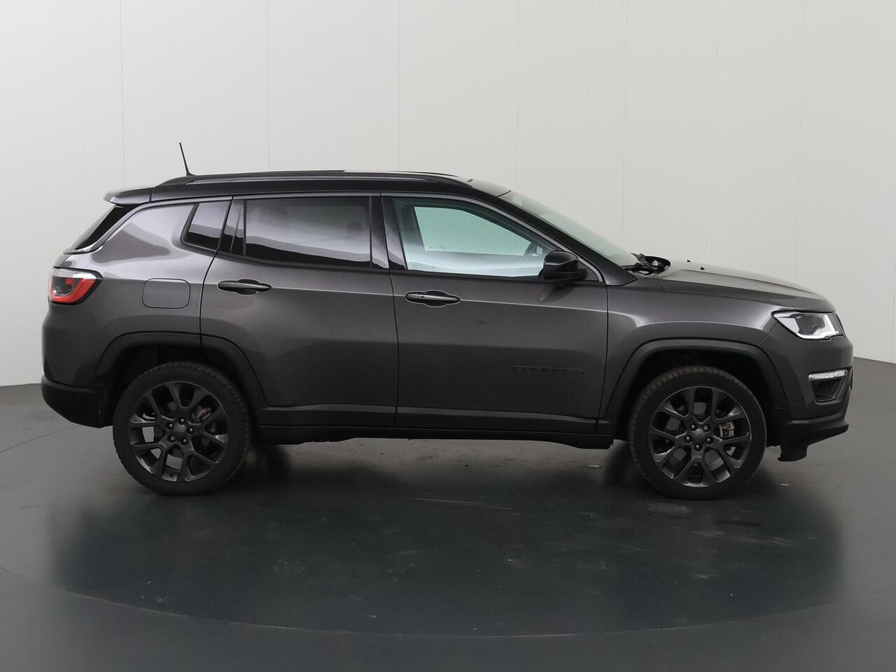 Jeep COMPASS 4xe 240 Plug-in Hybrid Electric S | Trekhaak | Navigatie | Parkeercamera | Stoelverwarming | Keyless Go |