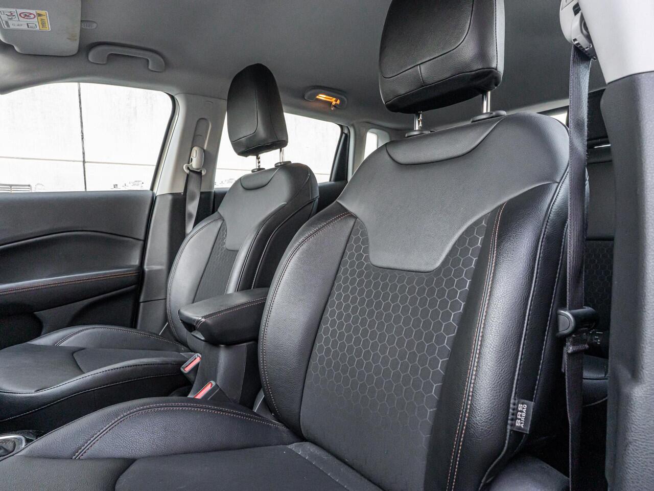 Jeep COMPASS 1.3T Longitude Camera Keyless