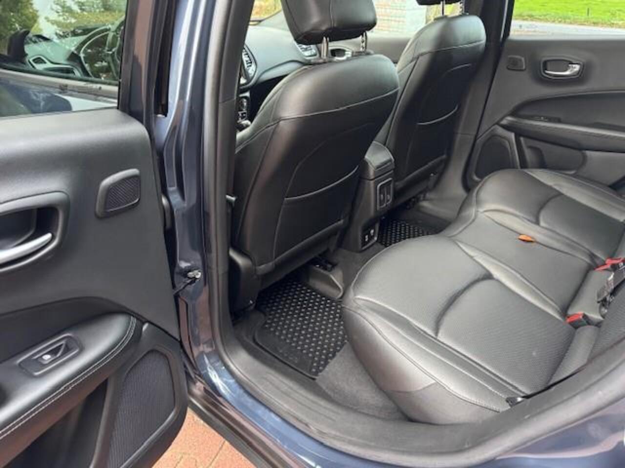 Jeep COMPASS 4xe 240 Plug-in Hybrid 180PK TRAILHAWK/PANO/LEER/LED