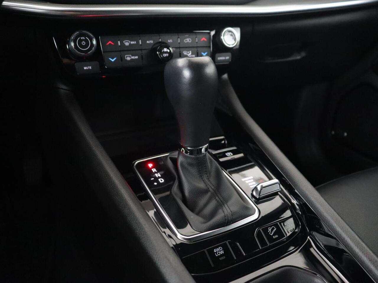 Jeep COMPASS 4xe 240 Plug-in Hybrid Electric S | Panoramadak | Trekhaak | 360 Camera | Leder | Stoelverwarming | Alpine Sound | Carplay | Stuurverwarming | Adaptive cruise | Navigatie | PHEV