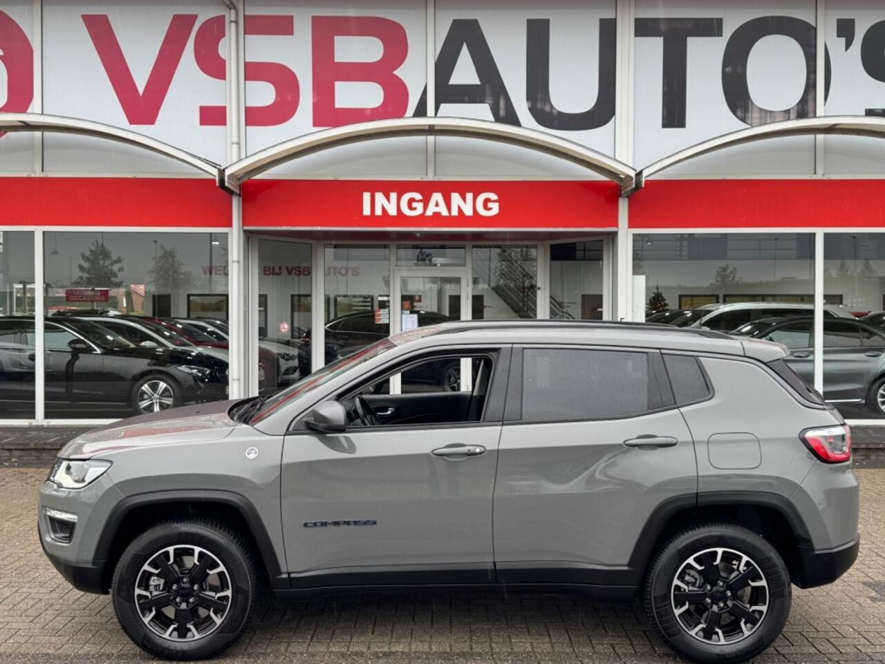 Jeep COMPASS 4xe 240 PLUG-IN HYBRID 240PK AUT. TRAILHAWK HALF-LEER NAVI CAMERA TREKHAAK CARPLAY