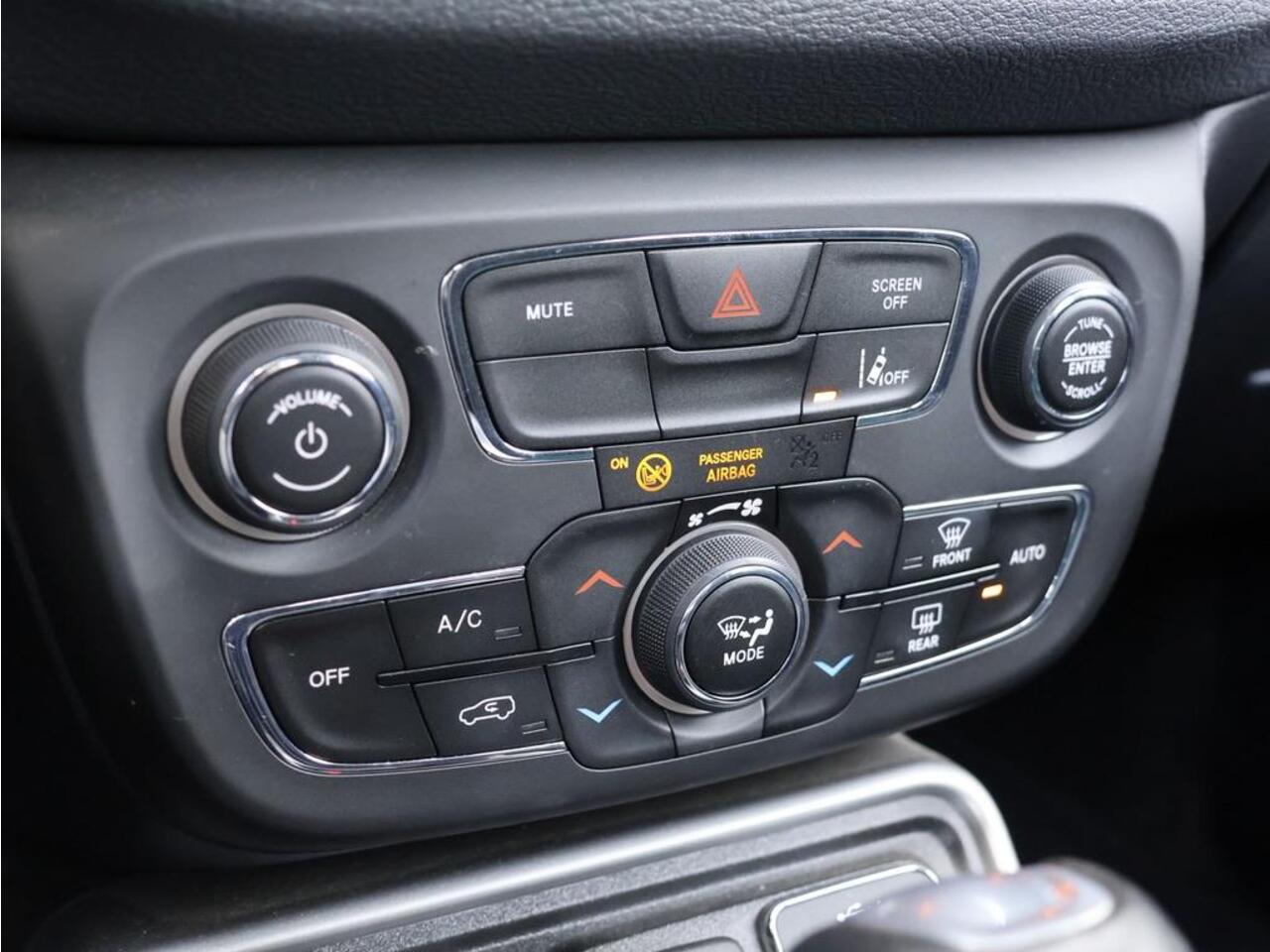 Jeep COMPASS 1.3T Sport | Automaat | Trekhaak | 19" | Navi |