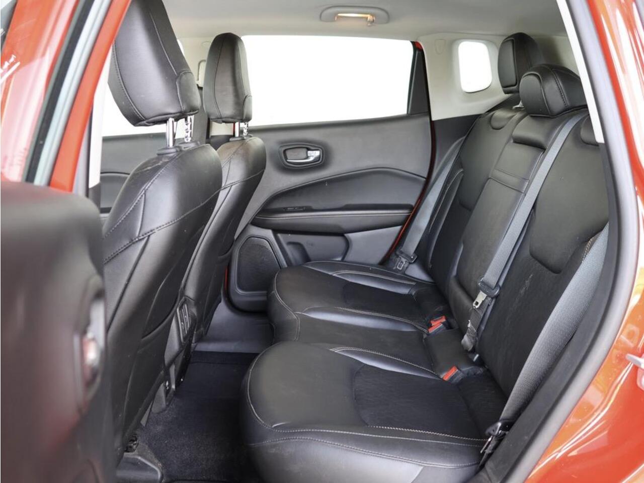 Jeep COMPASS 1.3T Sport | Automaat | Trekhaak | 19" | Navi |