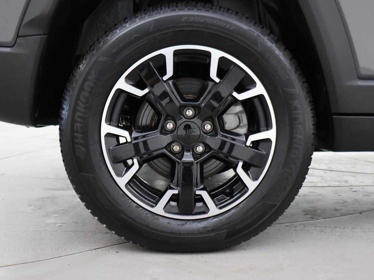 Jeep COMPASS 4xe 240 PK PLUG-IN HYBRID 4X4 TRAILHAWK + TREKHAAK | VOL LEDER | ALPINE | CARPLAY | DAB | STOEL/STUURWIELVERW.