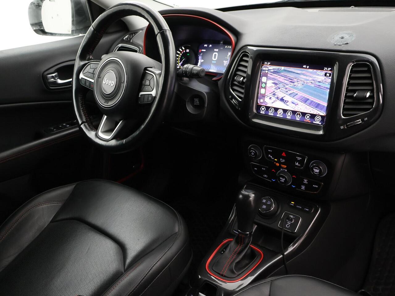 Jeep COMPASS 4xe 240 PK PLUG-IN HYBRID 4X4 TRAILHAWK + TREKHAAK | VOL LEDER | ALPINE | CARPLAY | DAB | STOEL/STUURWIELVERW.