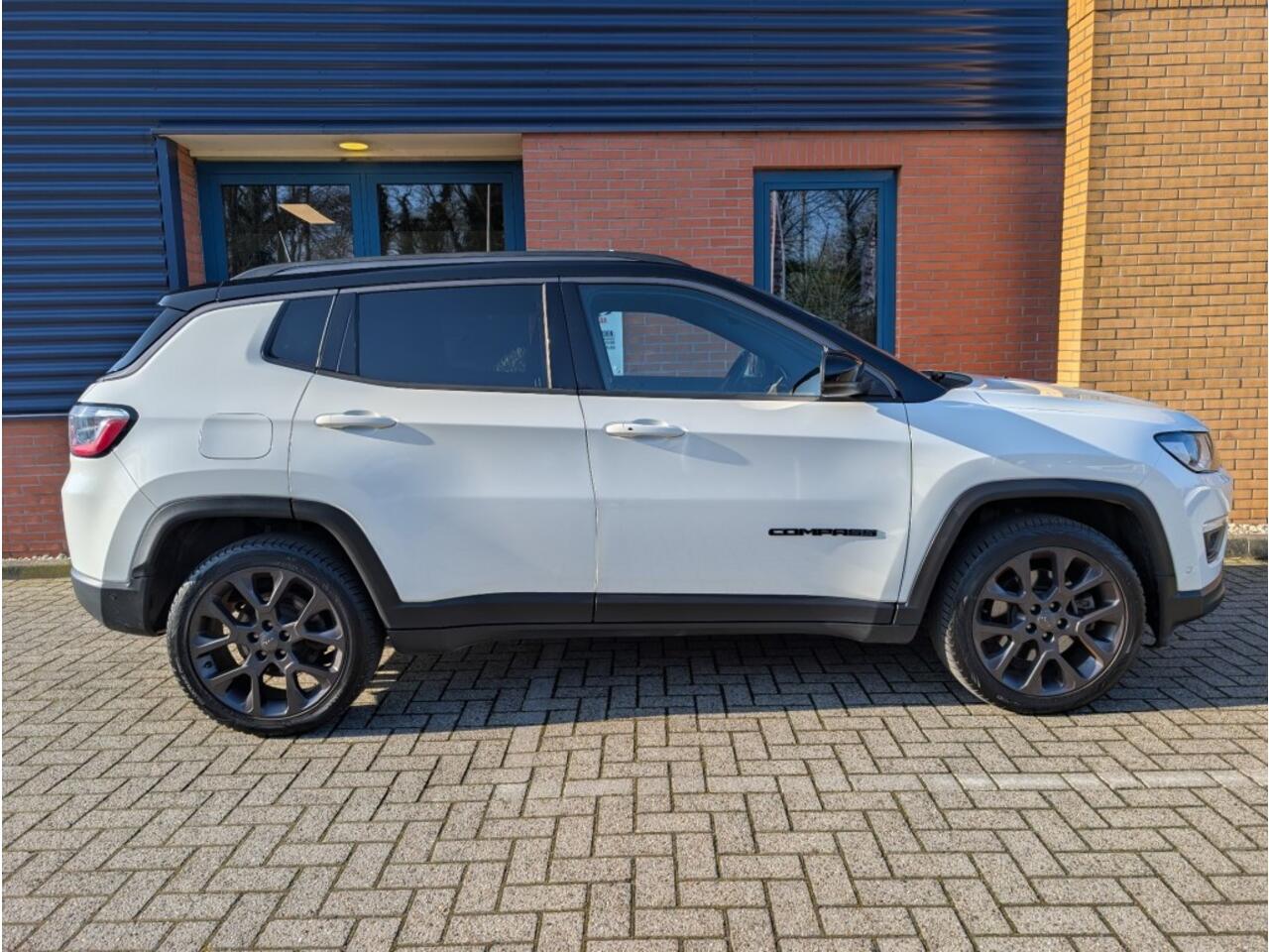 Jeep COMPASS 4xe 240 Plug-in Hybrid Electric S,Trekhaak,Laneassist,Stoelverw