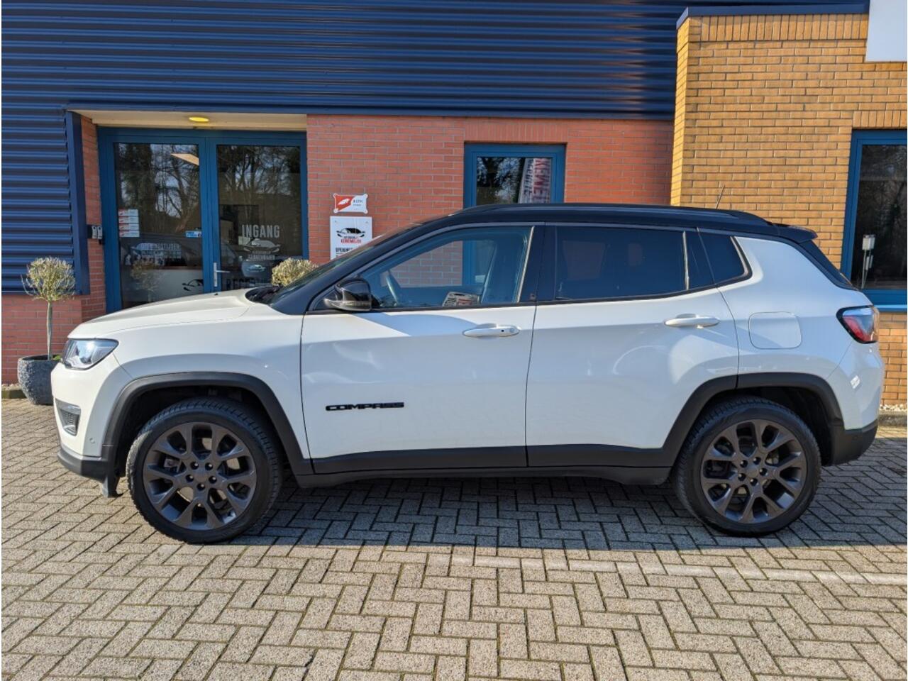 Jeep COMPASS 4xe 240 Plug-in Hybrid Electric S,Trekhaak,Laneassist,Stoelverw