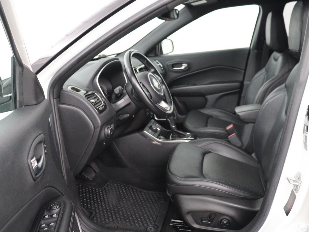 Jeep COMPASS 4xe 240 Plug-in Hybrid Electric S | Leder | Stoel & stuurverwarming | Alpine Sound | Camera | Bi-Xenon | Memory | Keyless | Carplay | Navigatie | PHEV