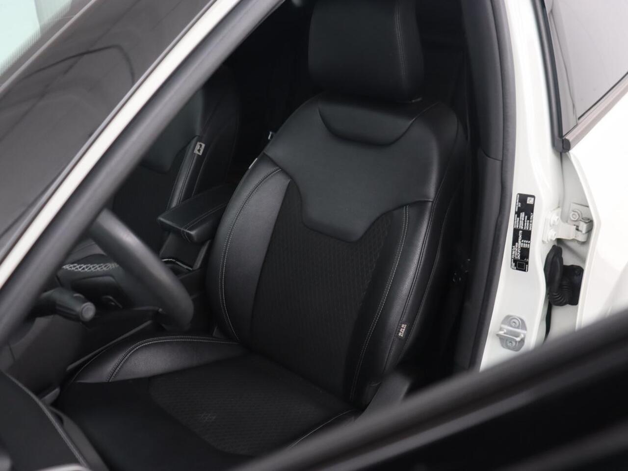 Jeep COMPASS 4xe 240 Plug-in Hybrid 80th Anniversary | SOH 80,5% | 360 Camera | Adaptive cruise | Full LED | Carplay | Keyless | Half leder | Navigatie | Park Assist | Climate control | PHEV