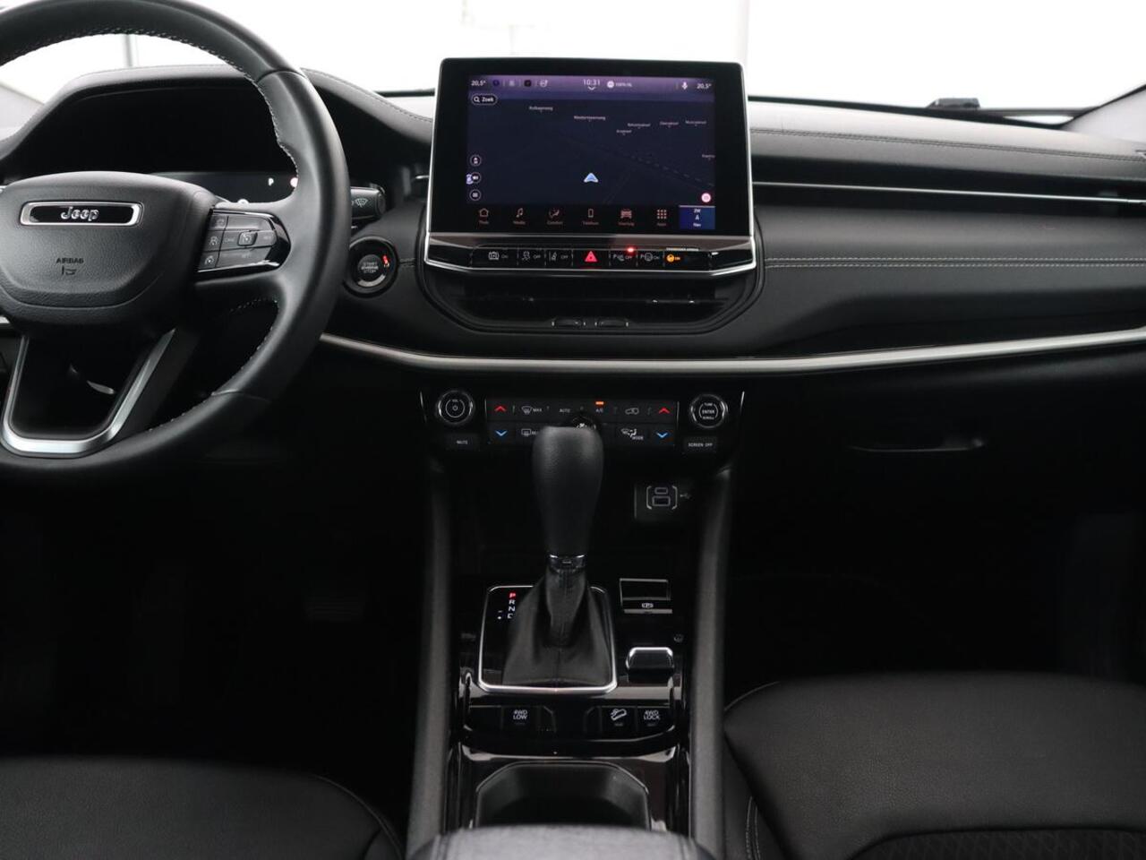 Jeep COMPASS 4xe 240 Plug-in Hybrid 80th Anniversary | SOH 80,5% | 360 Camera | Adaptive cruise | Full LED | Carplay | Keyless | Half leder | Navigatie | Park Assist | Climate control | PHEV