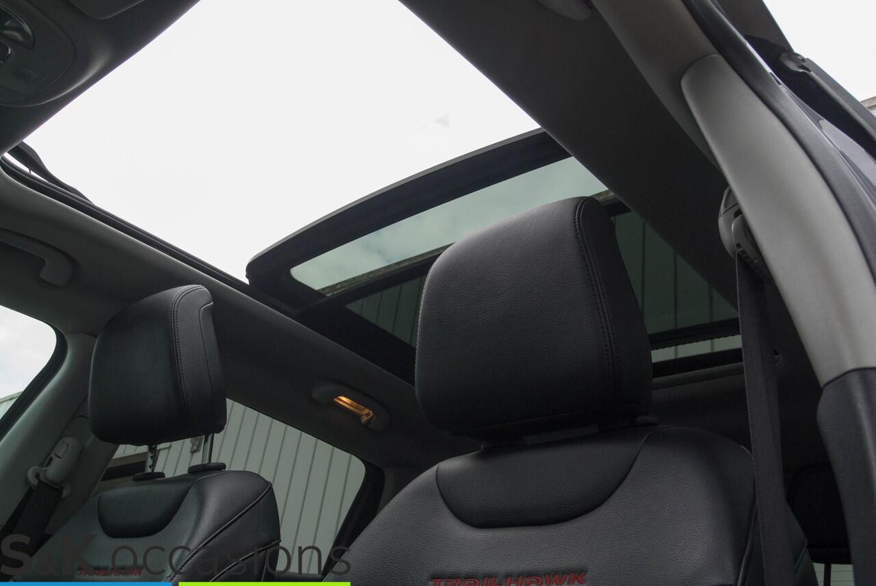 Jeep COMPASS 4xe 240PK PHEV Trailhawk PANO