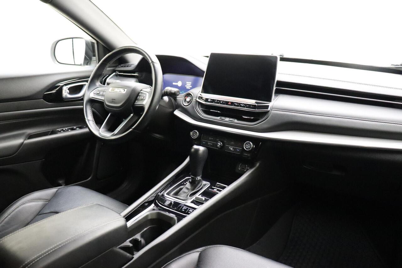 Jeep COMPASS 4xe 240 Plug-in Hybrid Electric S Automaat | Navigatie | Lederen bekleding | Camera | Keyless | Zwart dak | Dakrails | Lichtmetalen velgen black | Climate control