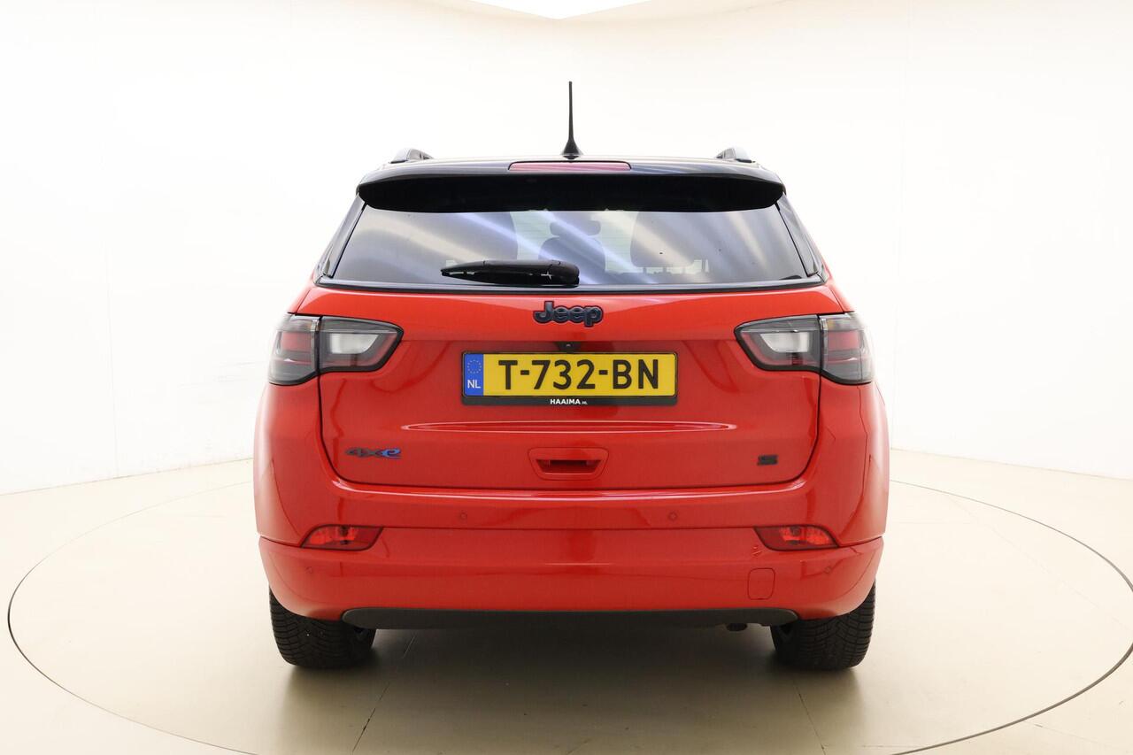 Jeep COMPASS 4xe 240 Plug-in Hybrid Electric S Automaat | Lederen bekleding | Navigatie | Stoel & Stuurverwarming | Climate control | Zwart dak | Extra getint glas | Parkeersensoren
