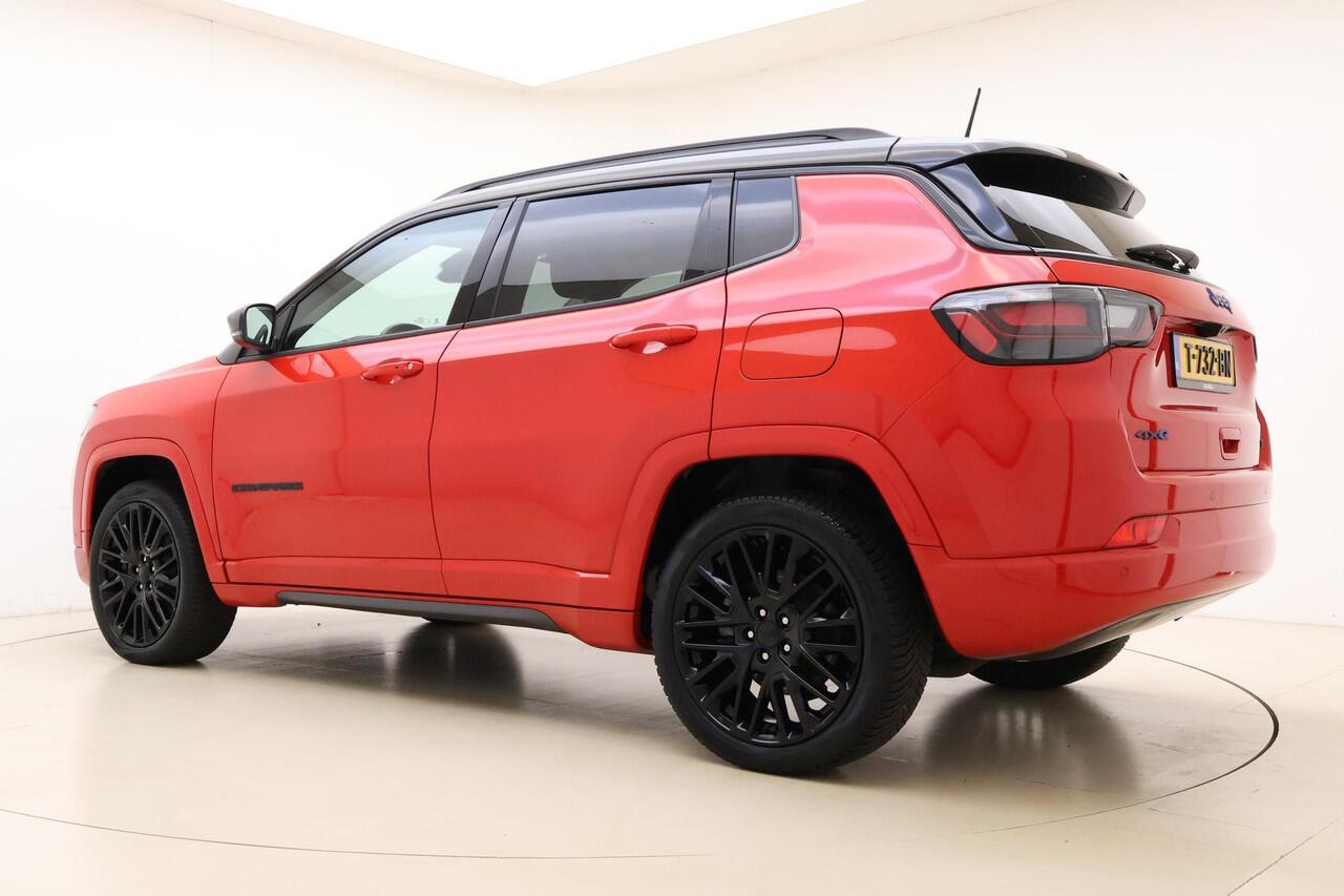 Jeep COMPASS 4xe 240 Plug-in Hybrid Electric S Automaat | Lederen bekleding | Navigatie | Stoel & Stuurverwarming | Climate control | Zwart dak | Extra getint glas | Parkeersensoren