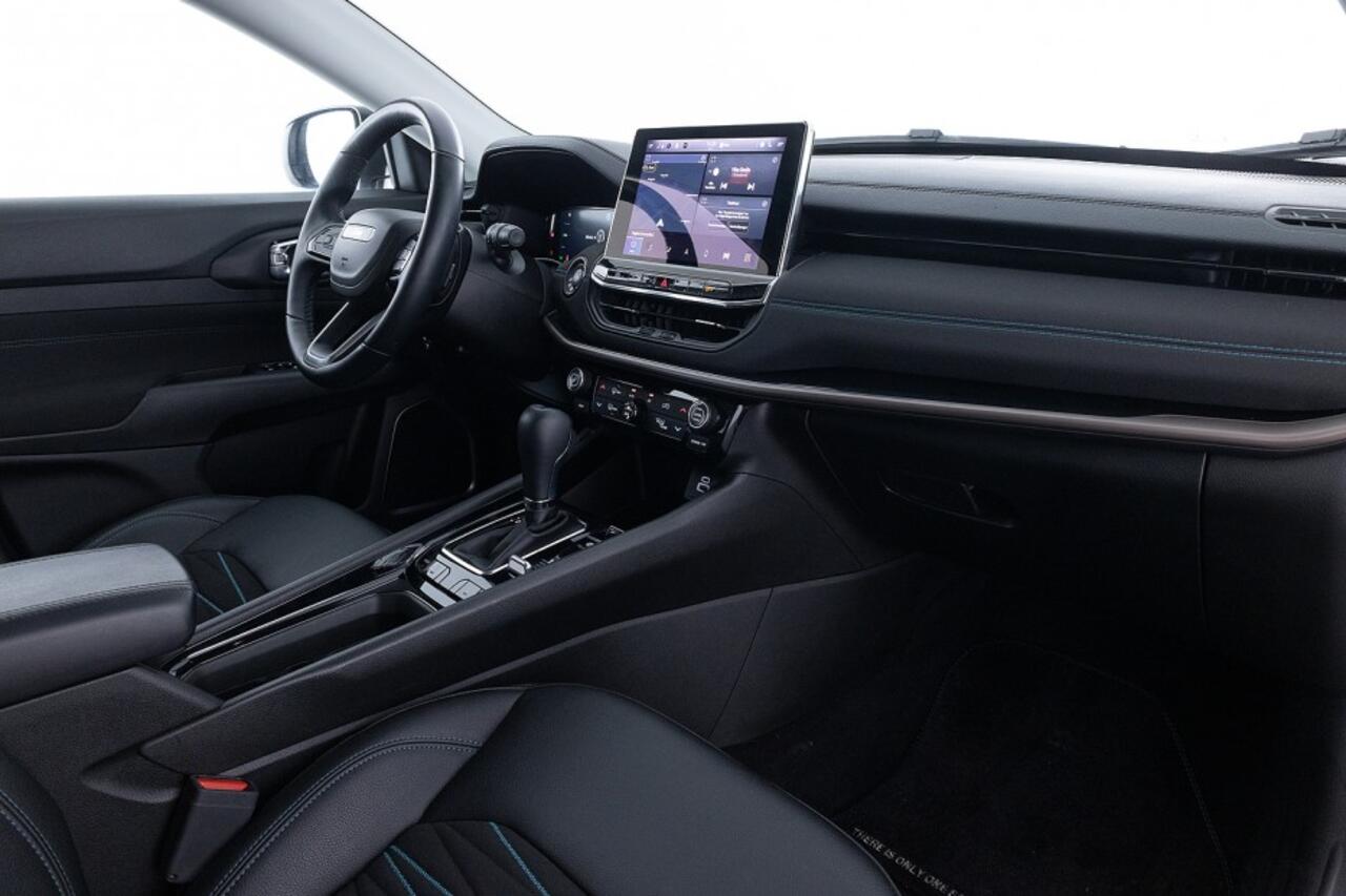 Jeep COMPASS 4 x e 240 Plug-in Hybrid Upland | Full LED | ECC | PDC | CARPLAY | Half LEDER