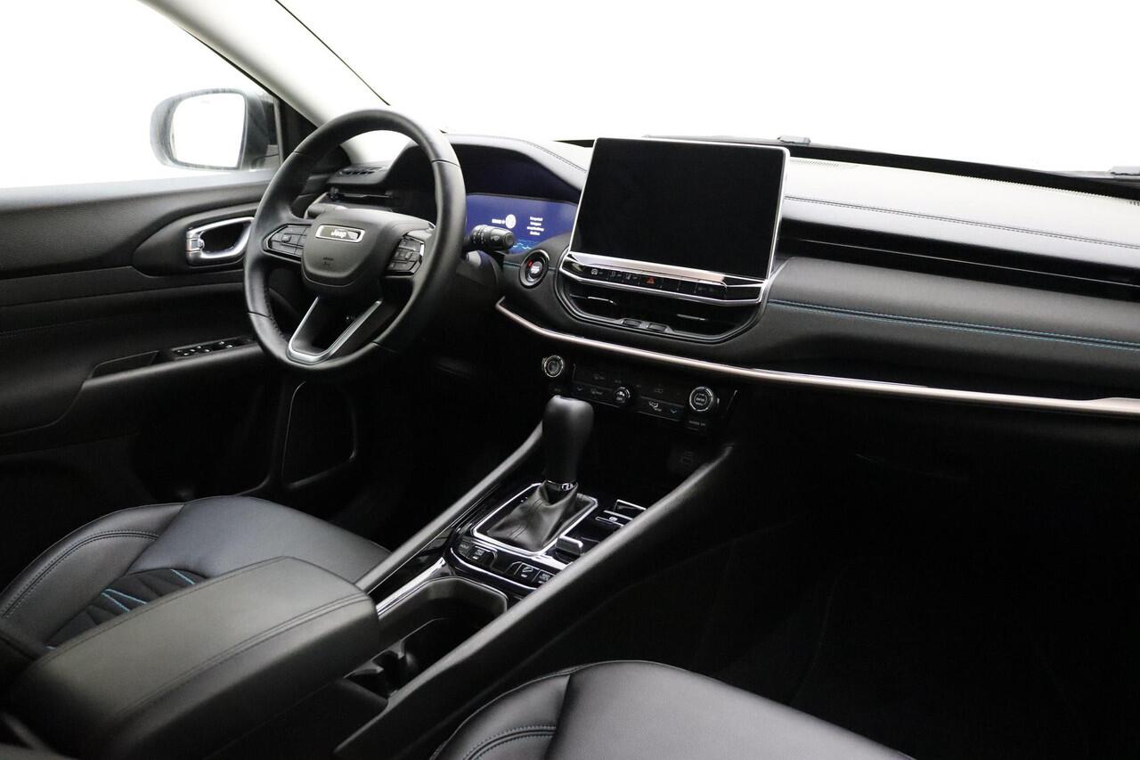 Jeep COMPASS 4xe 240 Plug-in Hybrid Electric S Automaat | Navigatie | Lederen bekleding | Camera | Keyless | Zwart dak | Dakrails | Lichtmetalen velgen black | Climate control