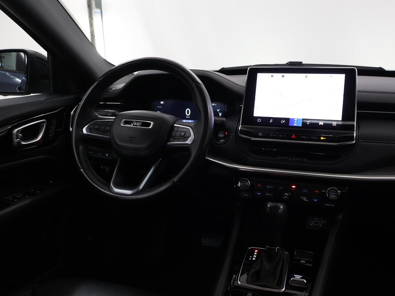 Jeep COMPASS 4xe 240 Plug-in Hybrid Electric S | Panoramadak | Navigatie | Parkeercamera | Stoelverwarming/Ventilatie | Keyless Go | Elektr. Achterklep |