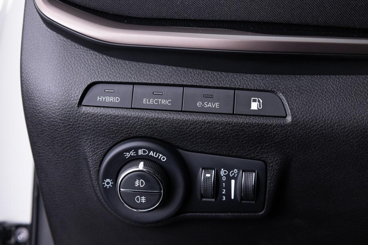 Jeep COMPASS 4 x e 240 Plug-in Hybrid Upland | Full LED | ECC | PDC | CARPLAY