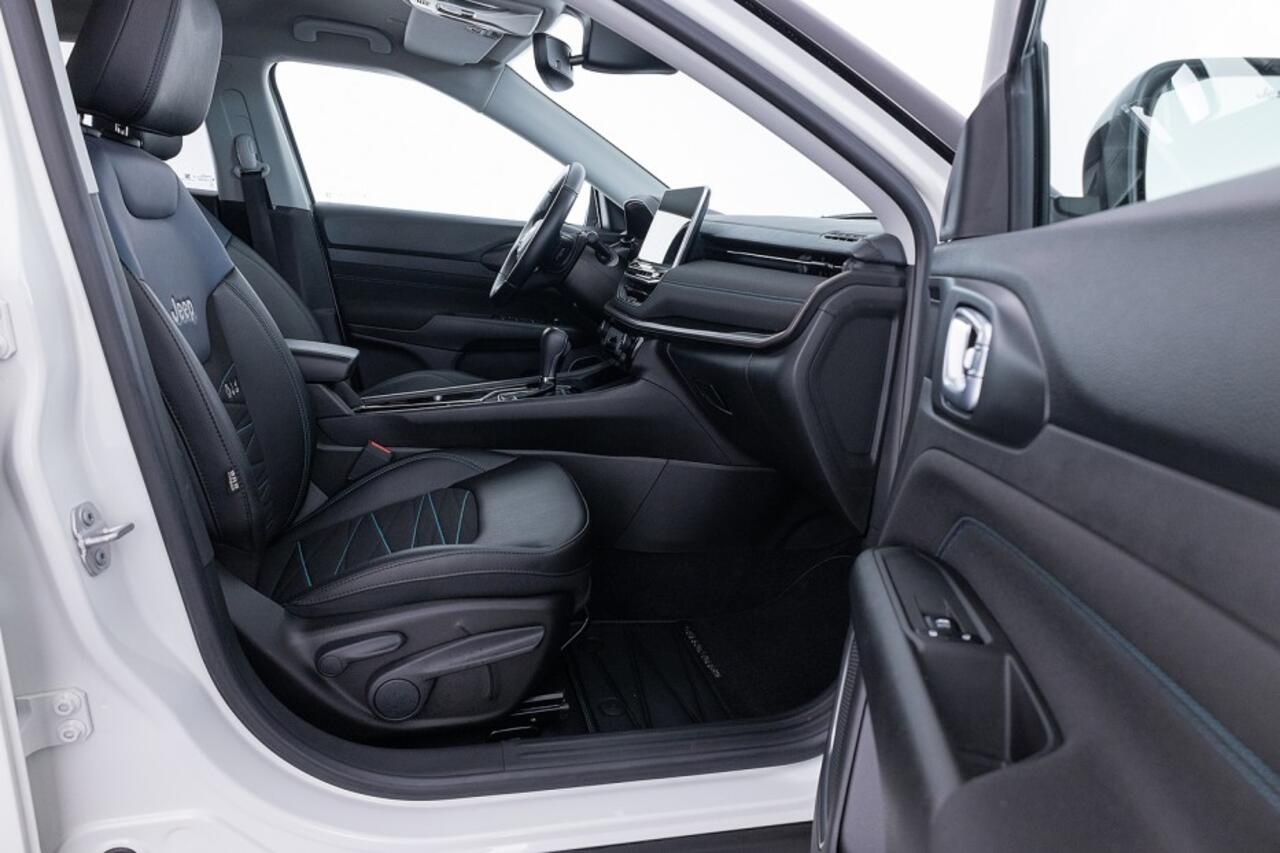 Jeep COMPASS 4 x e 240 Plug-in Hybrid Upland | Full LED | ECC | PDC | CARPLAY