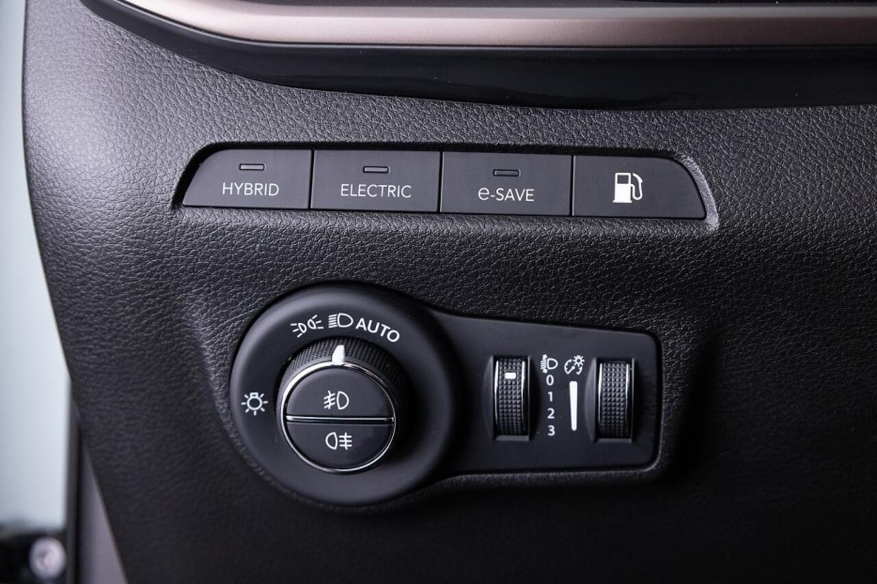 Jeep COMPASS 4 x e 240 Plug-in Hybrid Upland | Full LED | ECC | PDC | CARPLAY