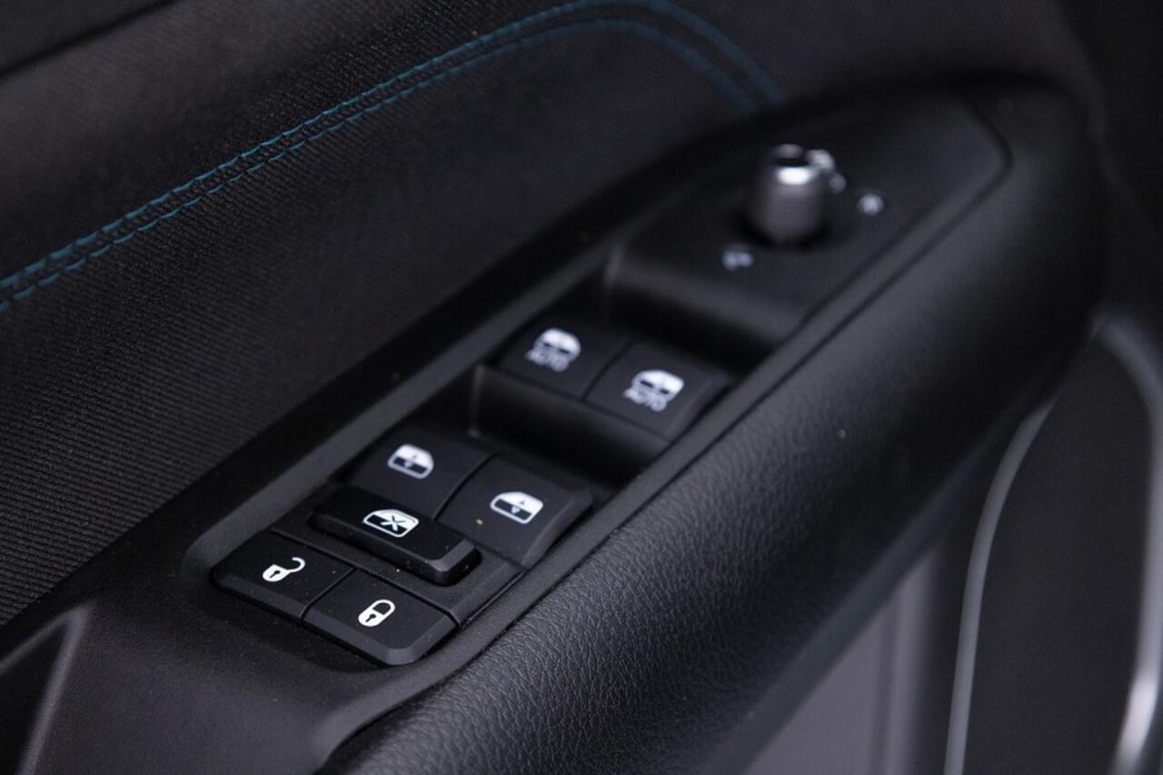 Jeep COMPASS 4 x e 240 Plug-in Hybrid Upland | Full LED | ECC | PDC | CARPLAY