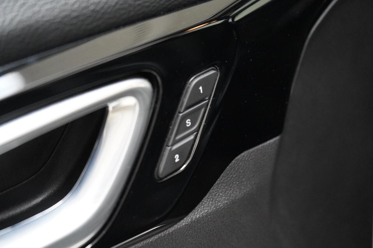 Jeep COMPASS 4xe 240 Plug-in Hybrid S | Panoramadak | Trekhaak | Leder | Alpine Sound | Memory