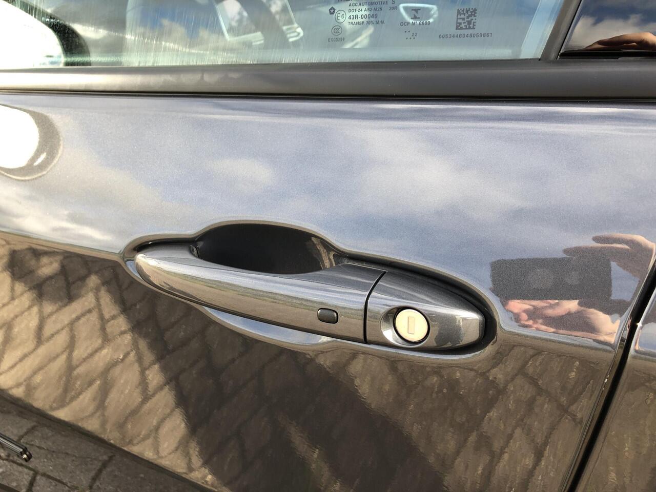 Jeep COMPASS 4xe 240 Plug-in Hybrid Electric Upland NAVI|CLIMATE|APPLE/ANDROID|CAMERA|STOELVERWARMING|18"