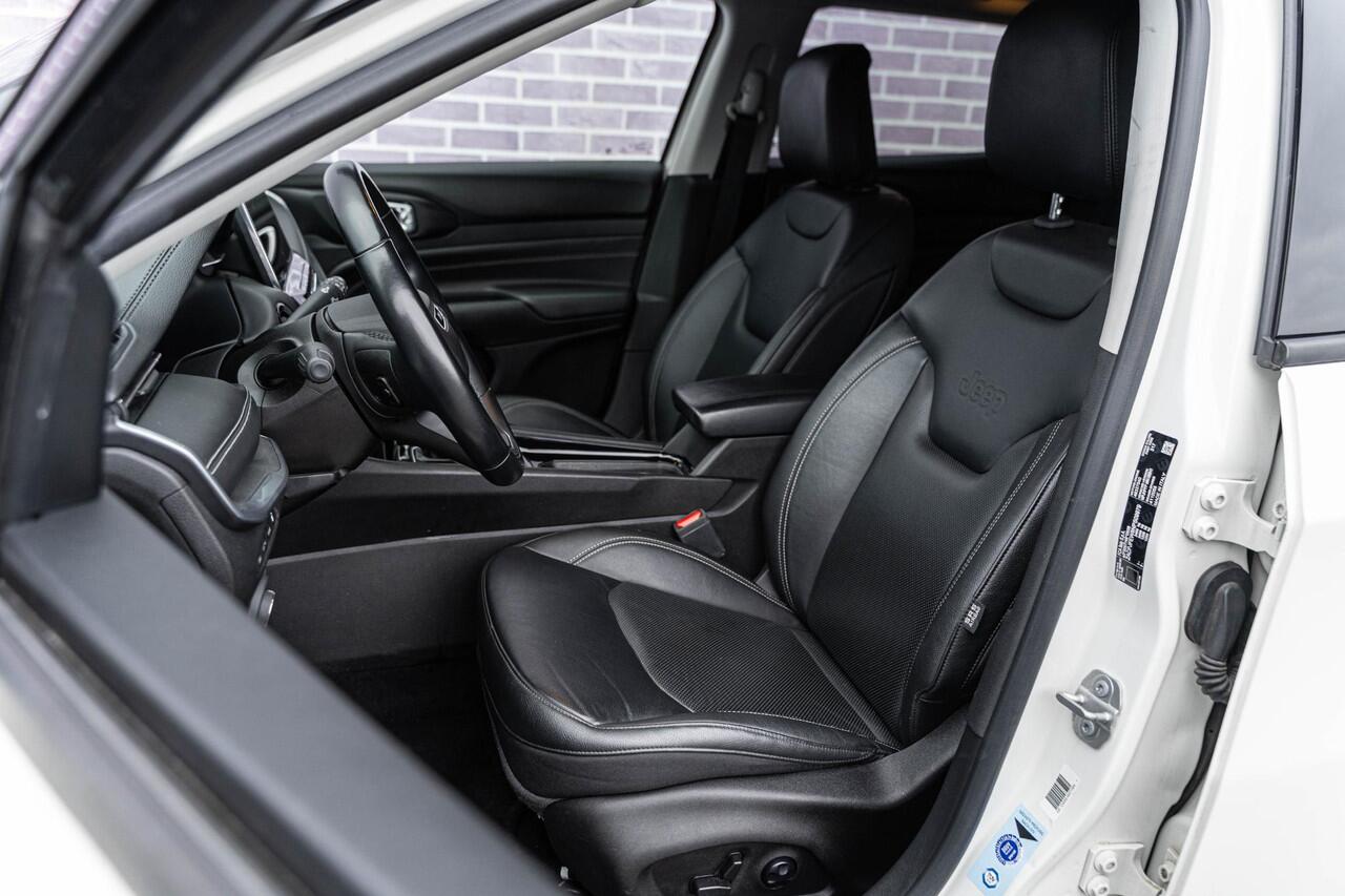 Jeep COMPASS 4xe 240 Plug-in Hybrid Electric S | PHEV | Adaptieve Cruise Control | Rondomzicht camera | Navigatie | Android Auto & Apple CarPlay | LED Koplampen | Stoel-/Stuurverwarming | Lederen Bekleding | Dodehoek Detectie |