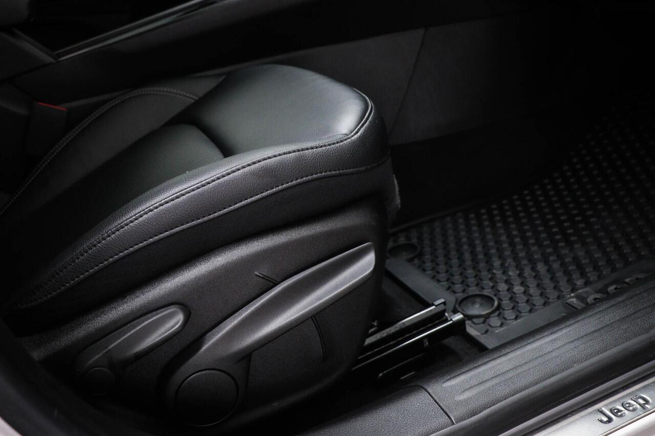 Jeep COMPASS 4xe 240 Plug-in Hybrid Electric S | WINTER PACK | STUURVERWACHTING | DAB | APPLE | CAMERA