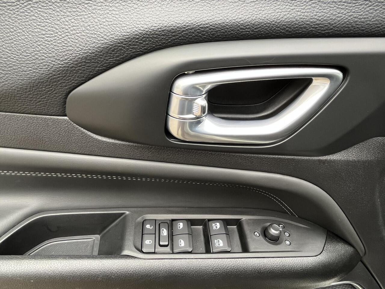 Jeep COMPASS 4xe 190 Plug-in Hybrid Electric Limited Lease Ed. | Plug-in/Navi/Clima/Adapt.Cruise/Pano.Dak/Winter Pack/Apple CarPlay-Android Auto