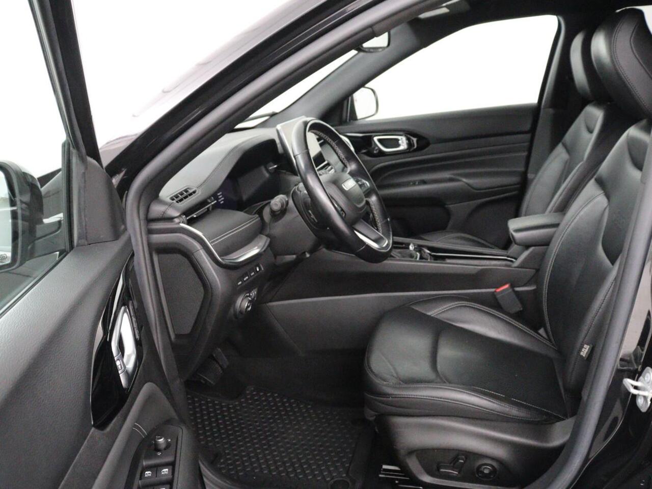 Jeep COMPASS 4xe 240 Plug-in Hybrid Electric S | Stoel & stuurverwarming | Trekhaak | Adaptive cruise | 360 Camera | Leder | Full LED | Carplay | 19'' | Keyless | Navigatie | PHEV